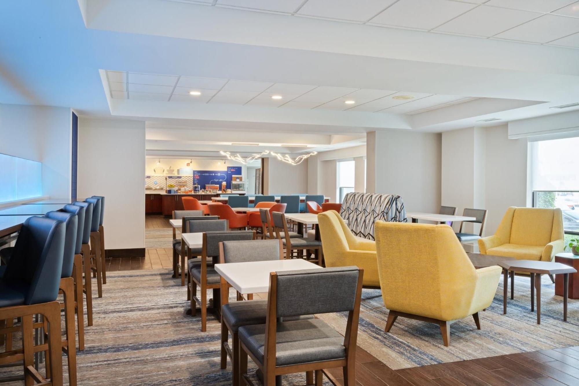 Holiday Inn Express & Suites Cincinnati Riverfront By Ihg Covington Kültér fotó