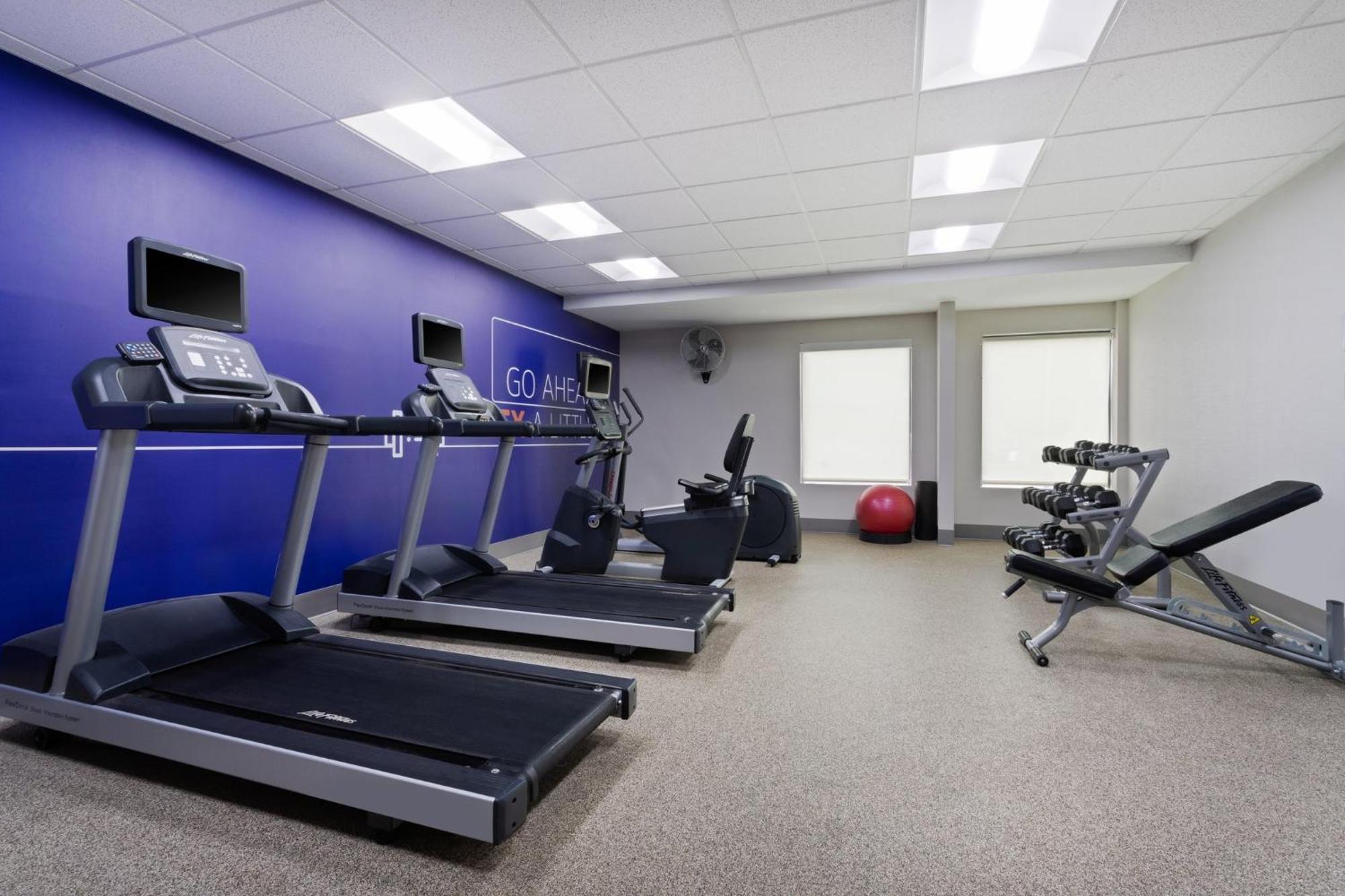 Holiday Inn Express & Suites Cincinnati Riverfront By Ihg Covington Kültér fotó