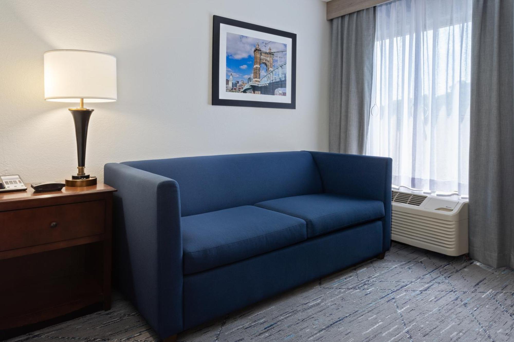 Holiday Inn Express & Suites Cincinnati Riverfront By Ihg Covington Kültér fotó