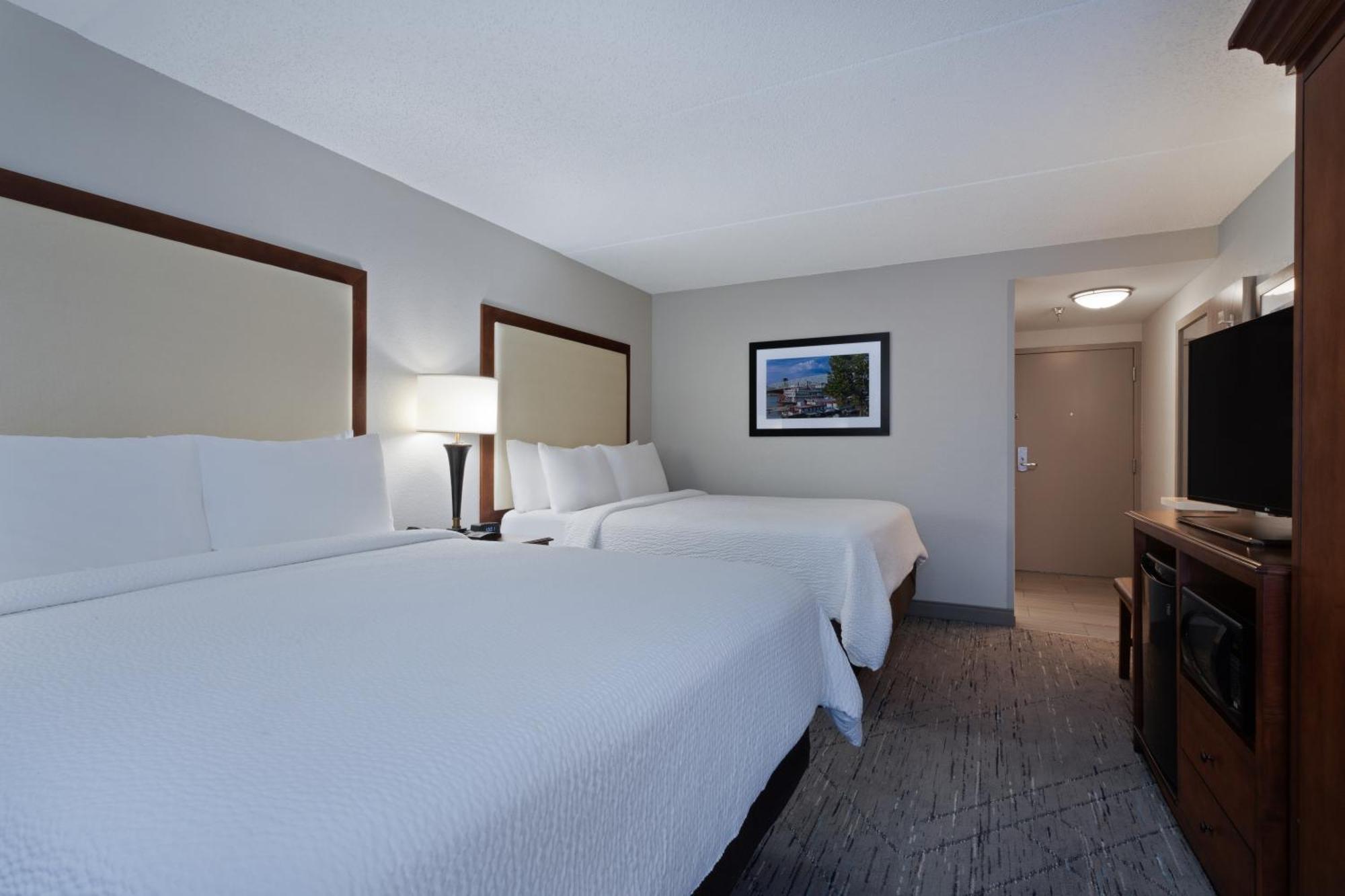 Holiday Inn Express & Suites Cincinnati Riverfront By Ihg Covington Kültér fotó