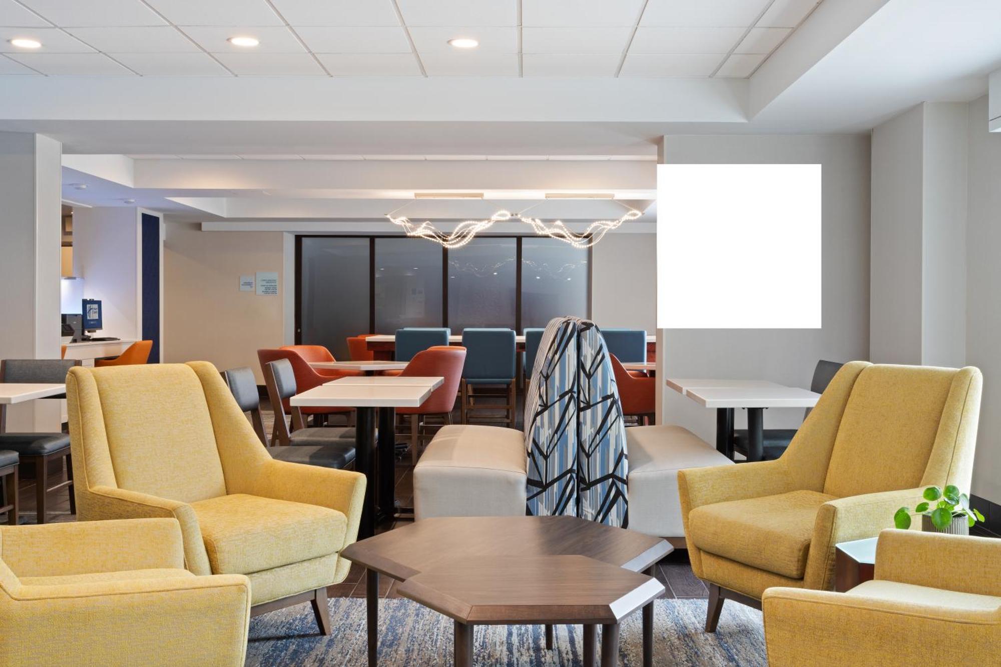 Holiday Inn Express & Suites Cincinnati Riverfront By Ihg Covington Kültér fotó